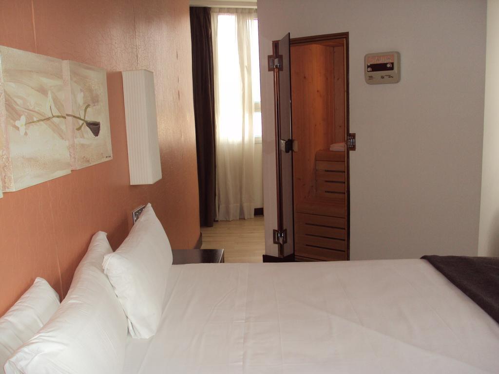 Puerta De Hotel Ocana (Castilla-La Mancha)
